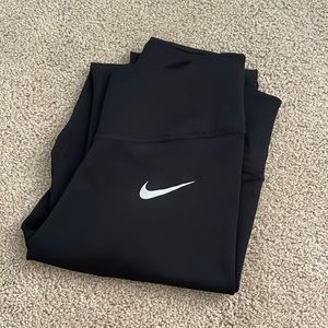 Black Nike DriFit Leggings SMALL